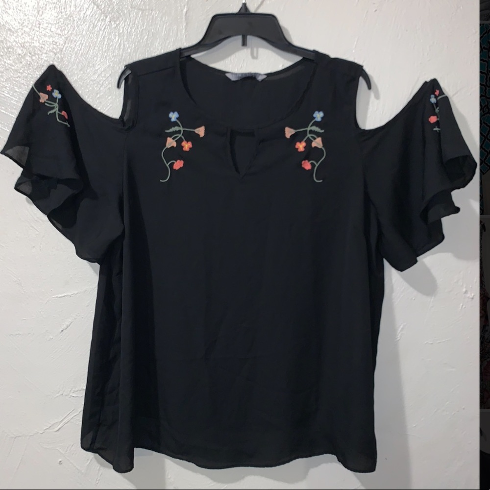 SEXY off-shoulder floral black blouse